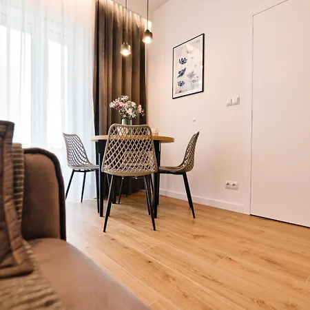 Apartament Flower Blue By Housine *